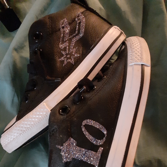 Custom made converse - Picture 3 of 3